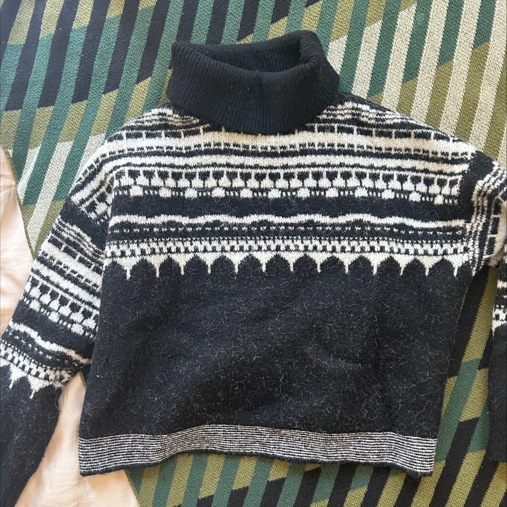 AQUA - Black Turtleneck Sweater